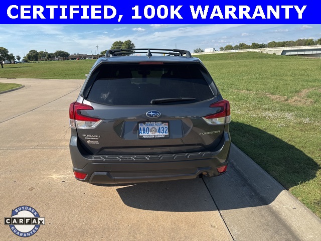 2021 Subaru Forester Premium photo 3