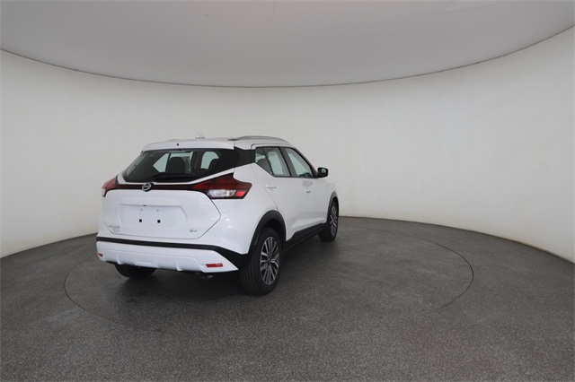 2021 Nissan Kicks SV photo 17