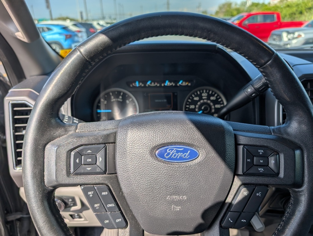 2019 Ford F-150 XLT photo 12