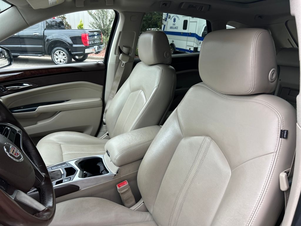 2014 Cadillac SRX Luxury photo 4