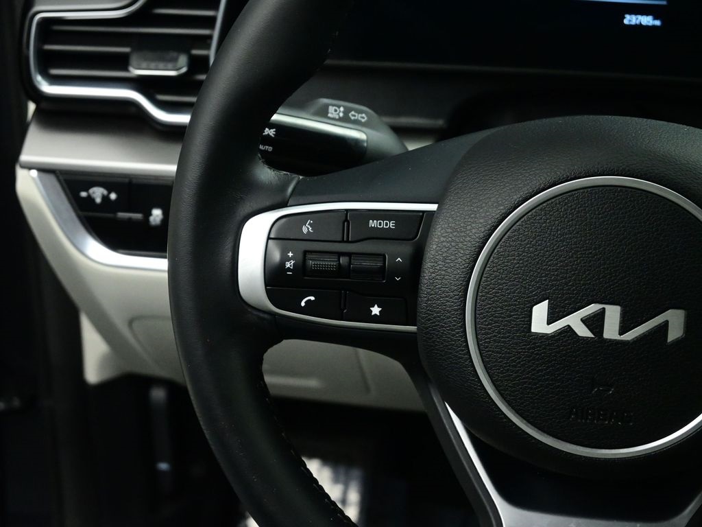 2024 Kia Sportage EX photo 3