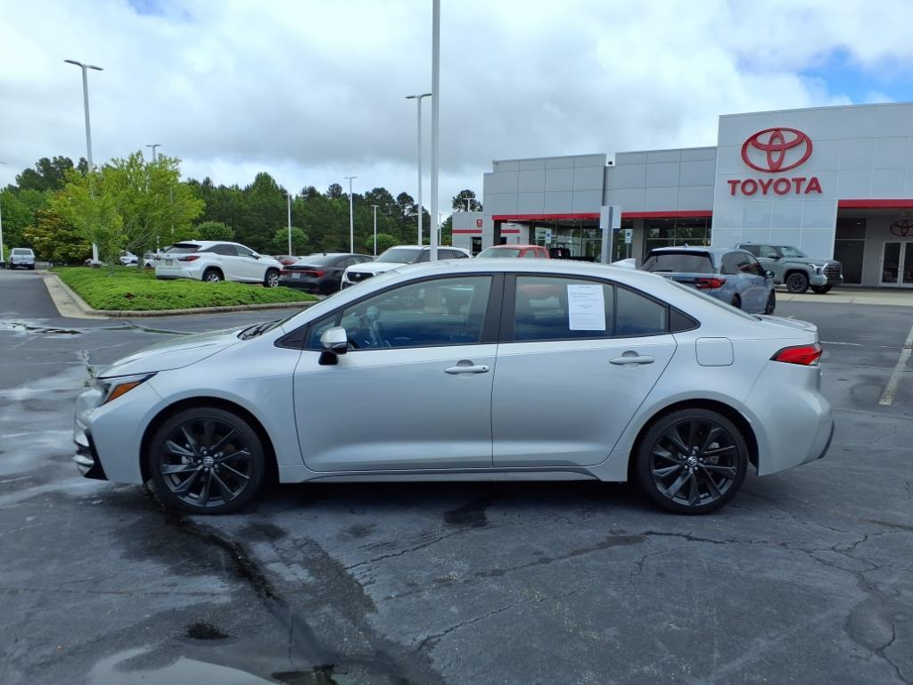 2024 Toyota Corolla SE photo 2