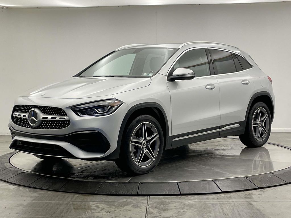 2023 Mercedes-Benz GLA Base's photo