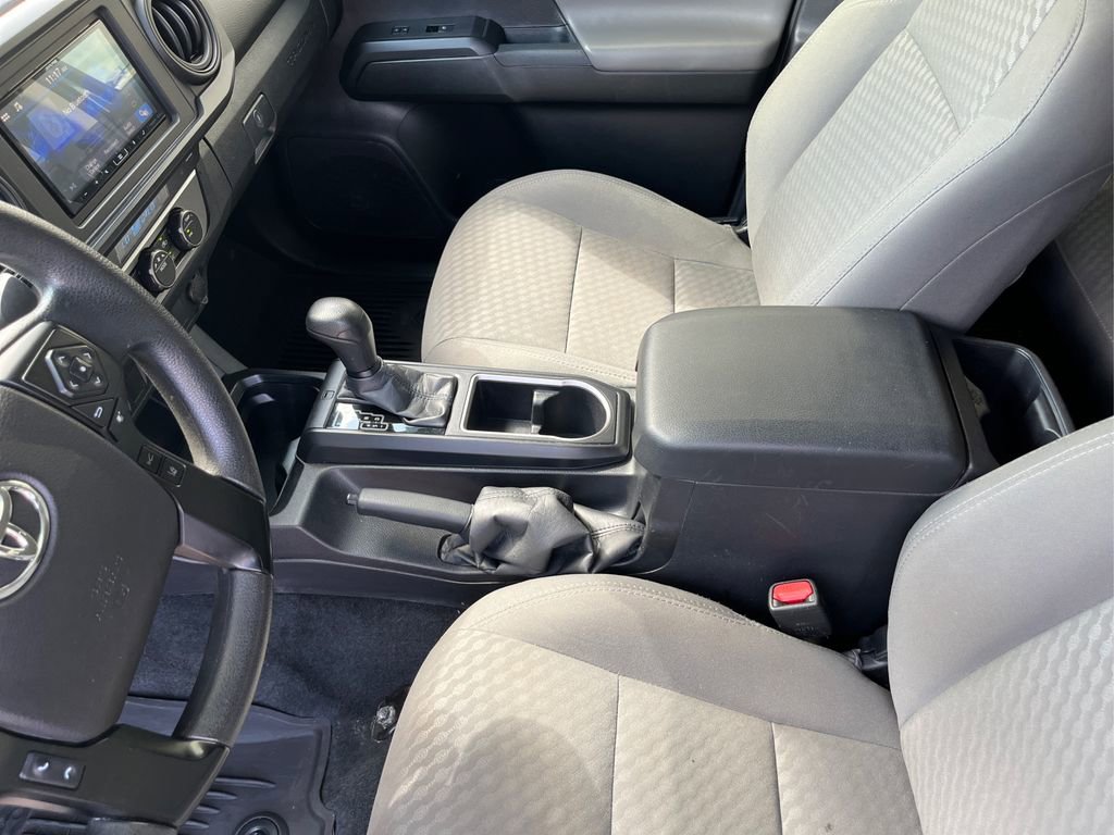 2021 Toyota Tacoma SR 4x4 Double Cab photo 13