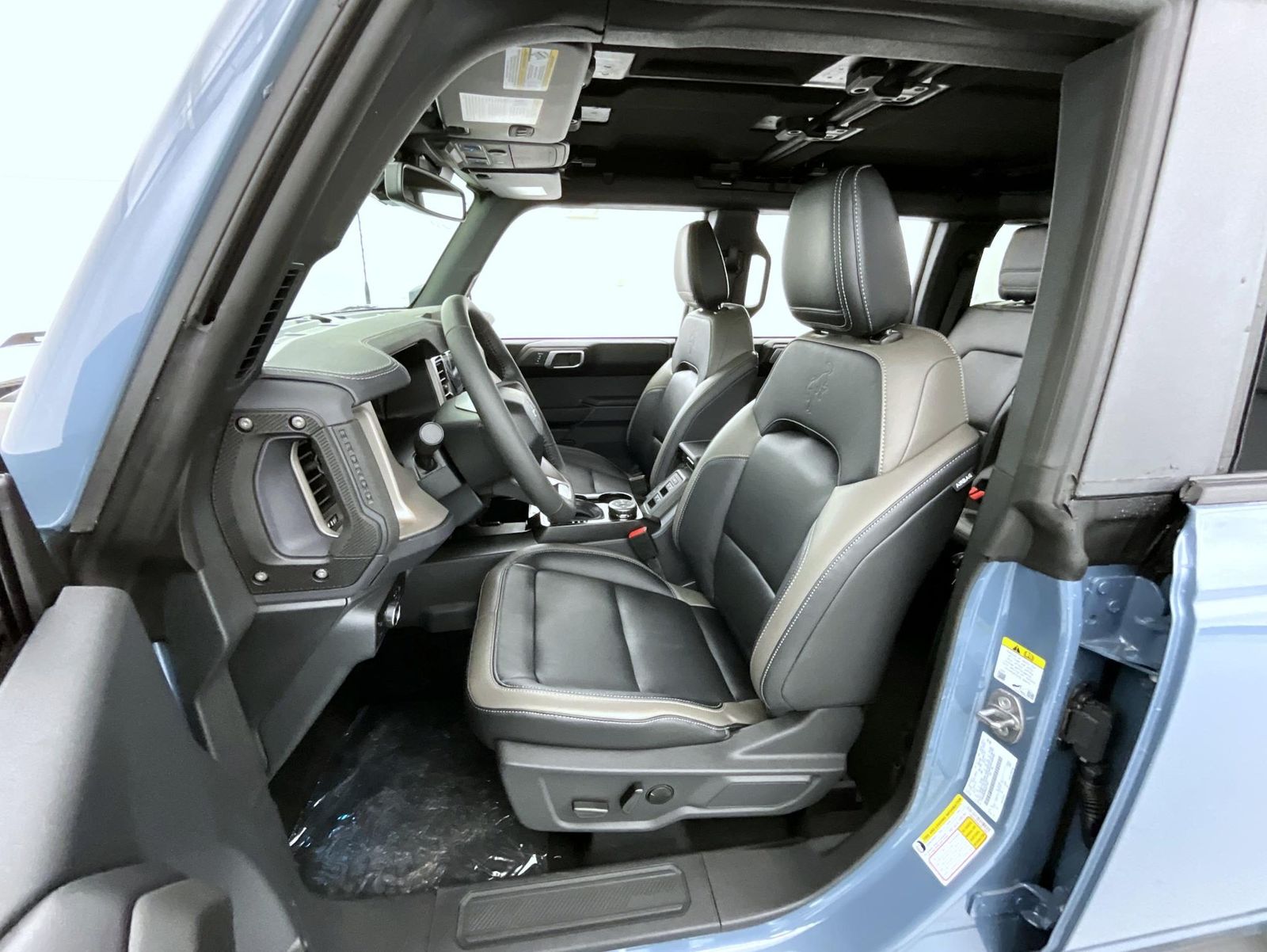 2025 Ford Bronco Outer Banks photo 10