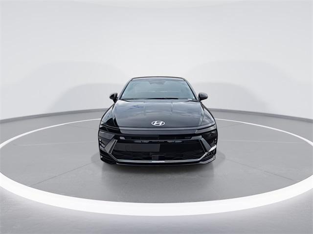 2025 Hyundai Sonata SEL photo 4