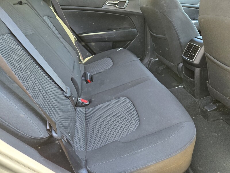 2023 Kia Sportage Hybrid LX photo 5