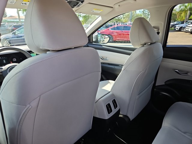 2026 Hyundai Tucson SEL photo 8