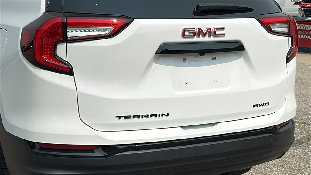 2023 Gmc Terrain SLE photo 4