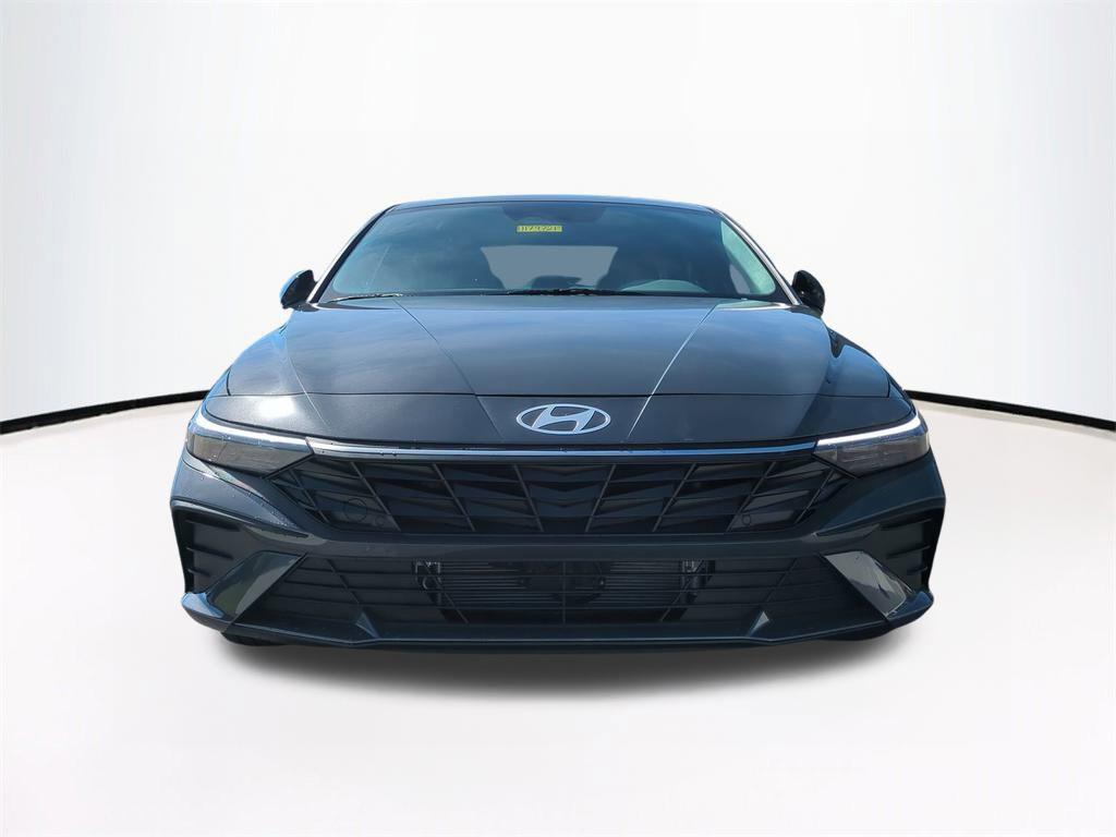 2025 Hyundai Elantra Hybrid SEL Sport photo 2