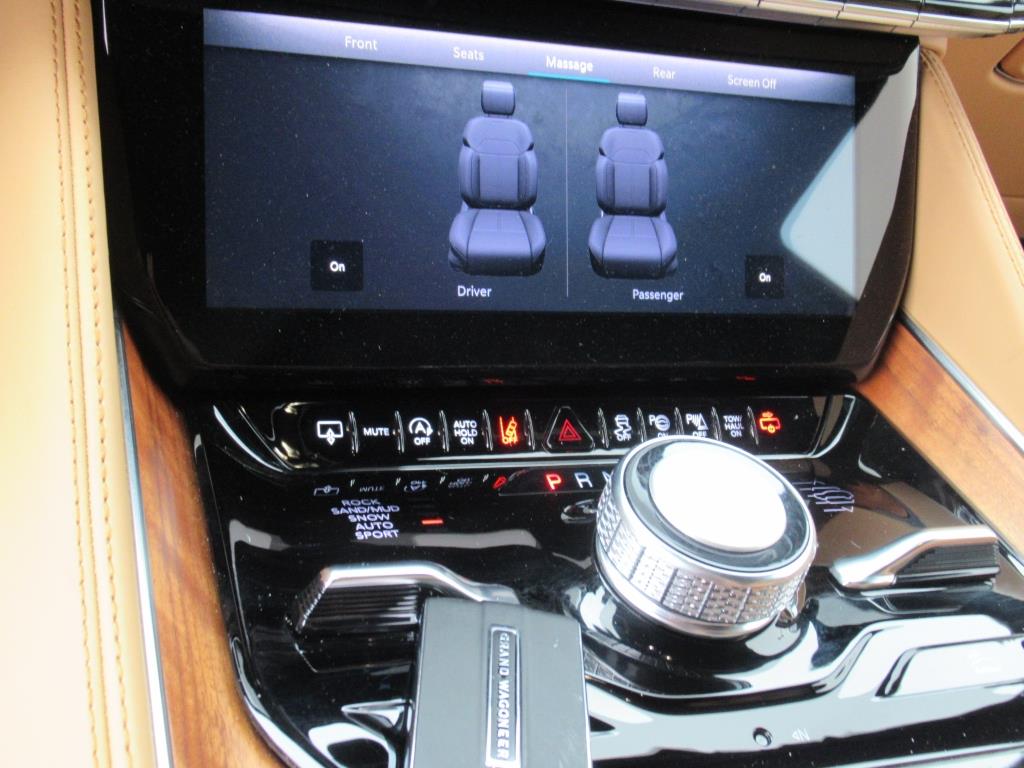 2024 Jeep Grand Wagoneer III photo 22