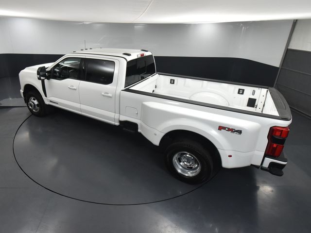 2025 Ford F-350 photo 45