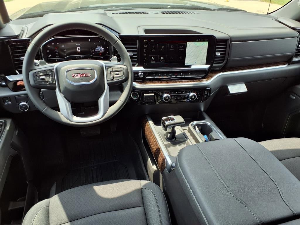 New 2025 Onyx Black GMC Elevation image 12
