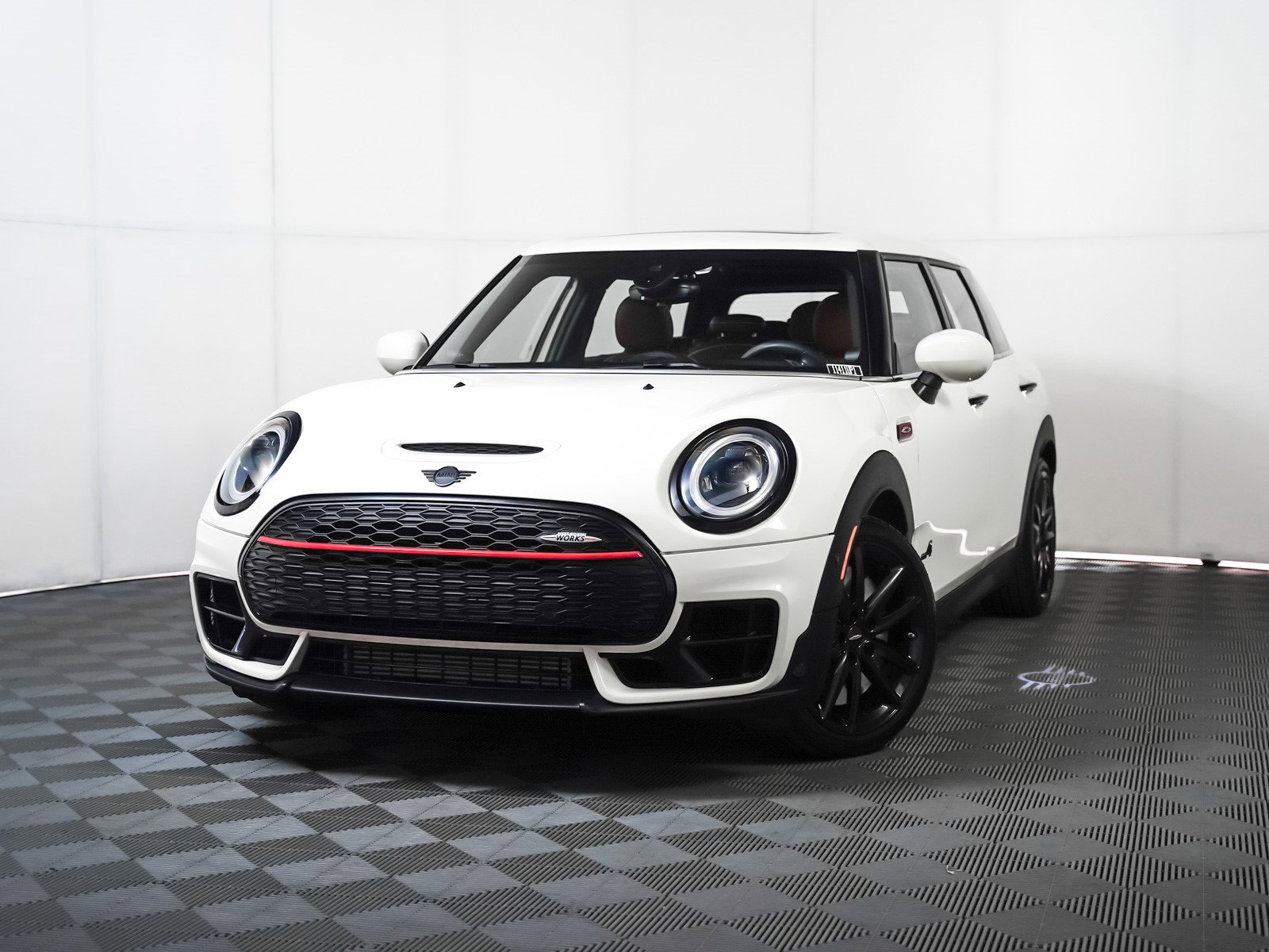 2023 MINI Clubman John Cooper Works's photo