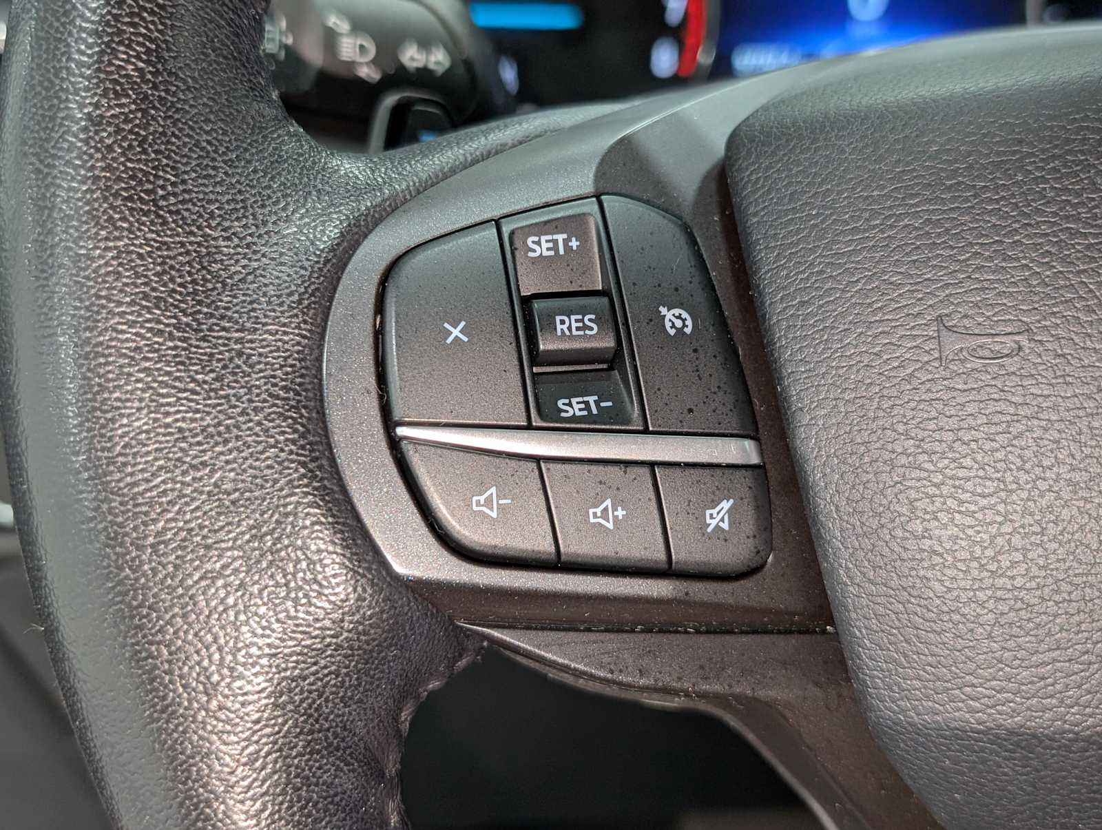 2020 Ford Explorer XLT photo 32