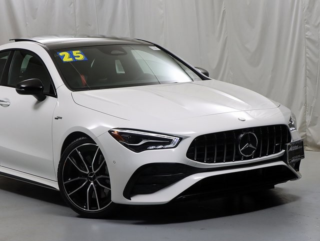 2025 Mercedes Benz CLA 35 AMG 4MATIC photo 2