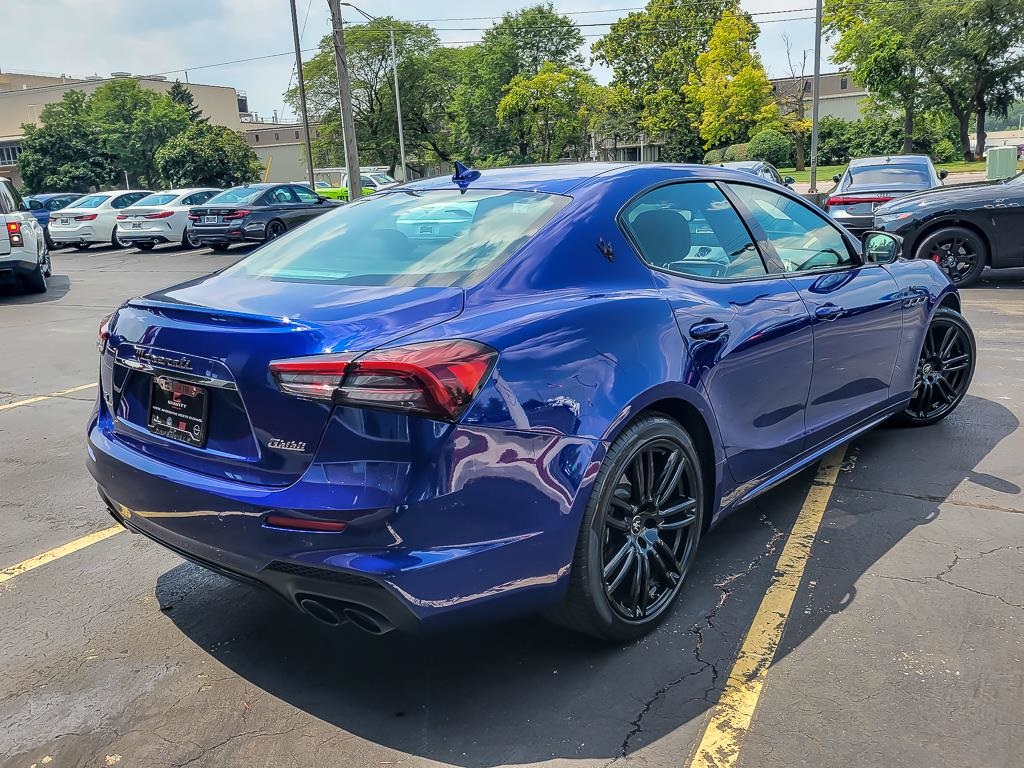 2023 Maserati Ghibli Modena Q4 photo 7