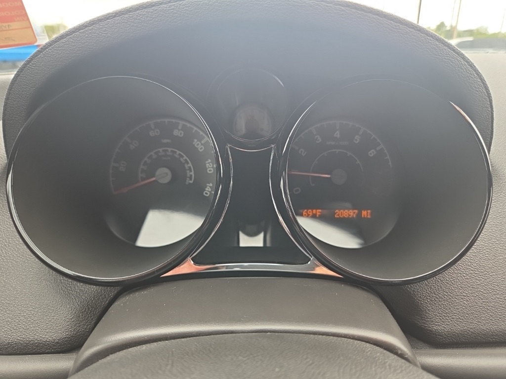 2009 Saturn Sky Base photo 15