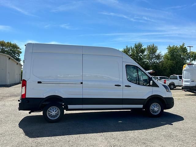 2024 Ford Transit photo 14
