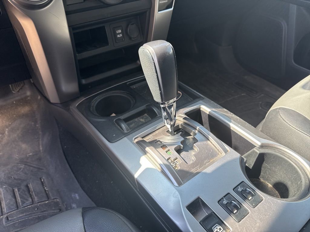 2016 Toyota 4Runner SR5 photo 15