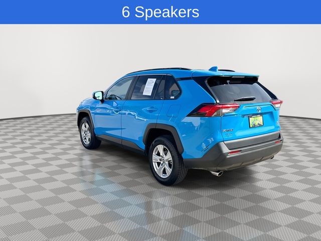 2020 Toyota RAV4 XLE photo 6