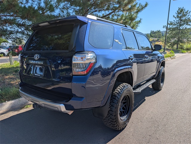 2021 Toyota 4Runner TRD Off-Road photo 2
