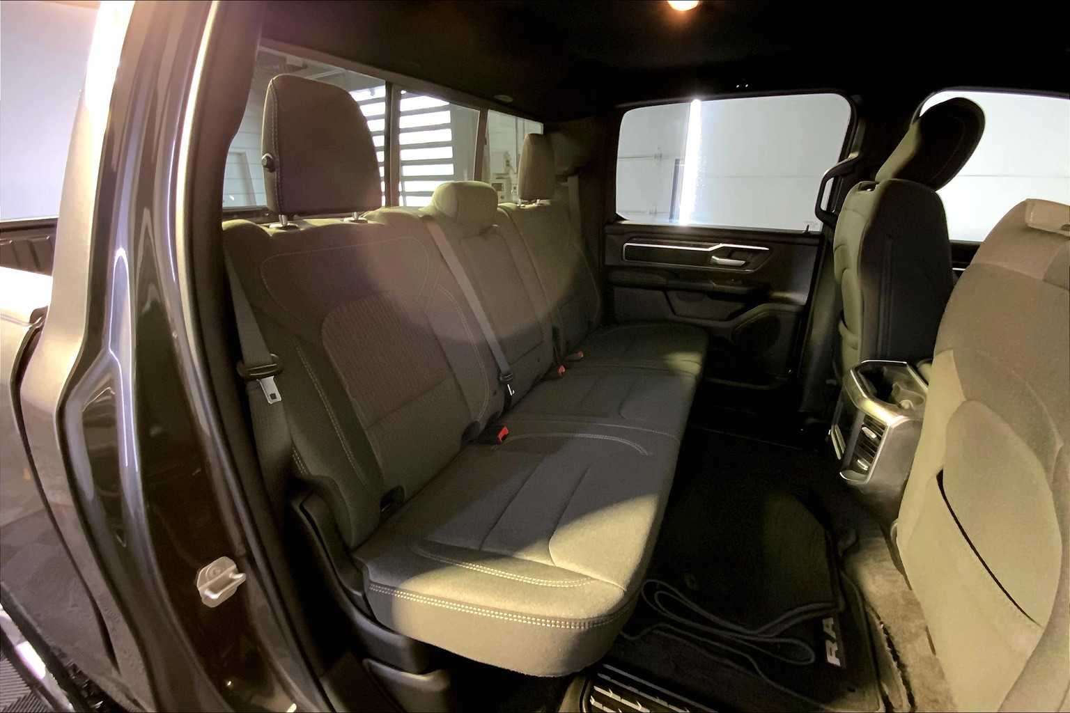 2024 Ram 1500 Big Horn photo 18