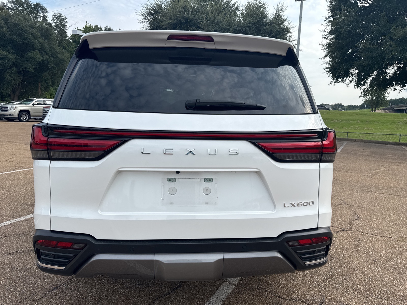 2022 Lexus LX 600 Ultra Luxury photo 6