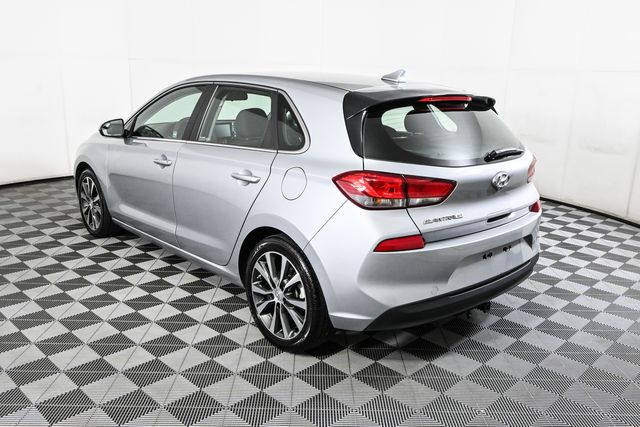 2020 Hyundai Elantra GT Base photo 3