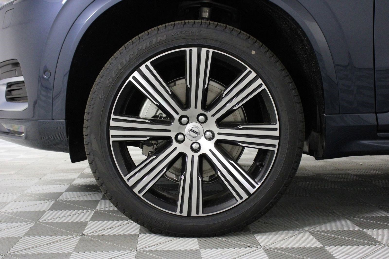 2025 Volvo XC90 photo 12