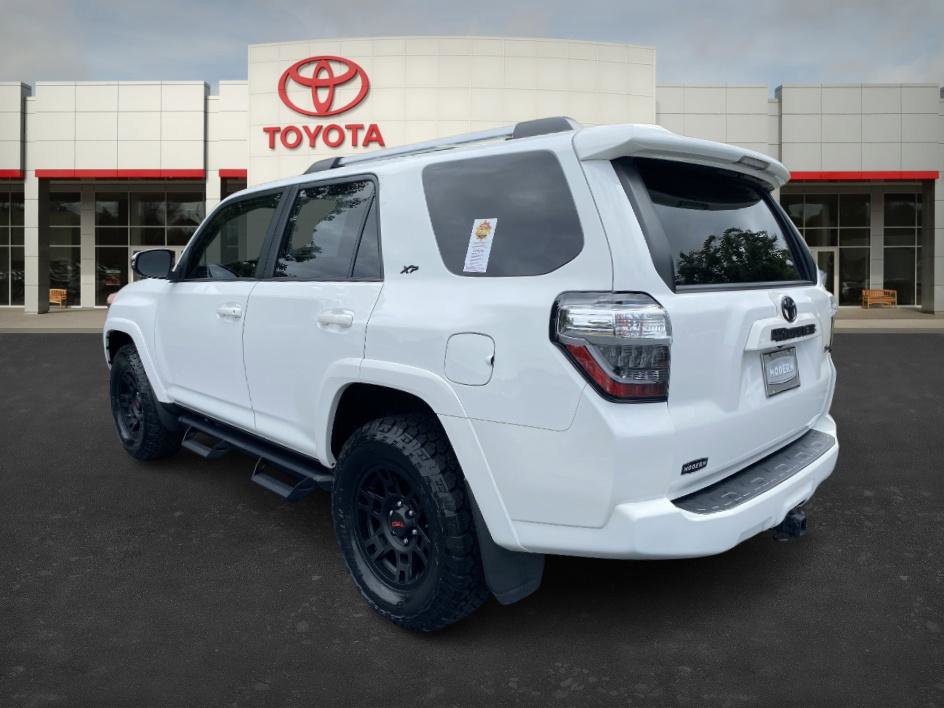 2023 Toyota 4Runner SR5 Premium photo 3