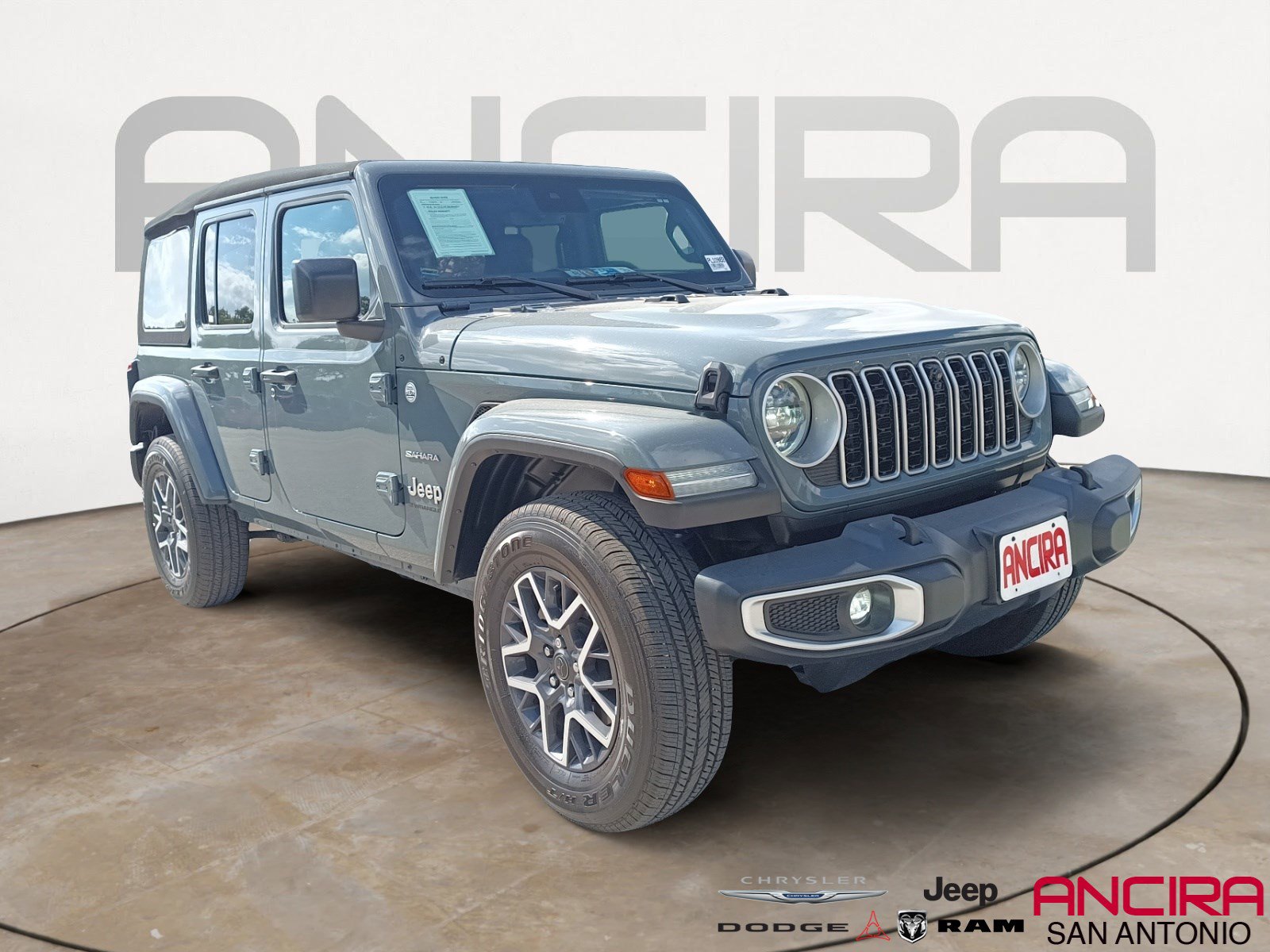 2024 Jeep Wrangler 4-Door Sahara's photo