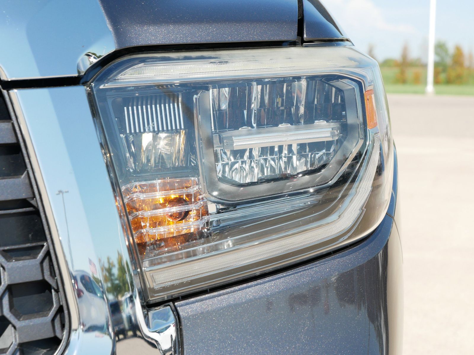 2018 Toyota Tundra SR5 photo 9