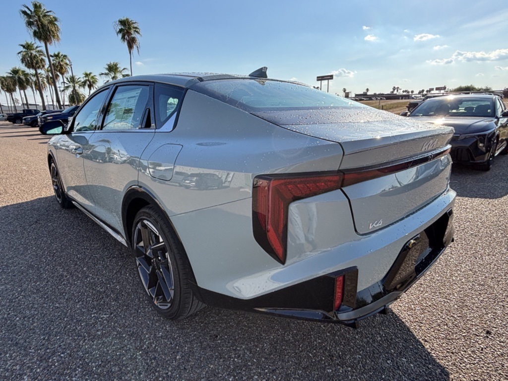 2025 Kia K4 GT-Line photo 5