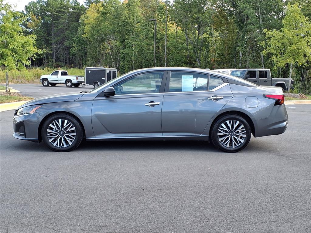 2024 Nissan Altima 2.5 SV photo 12