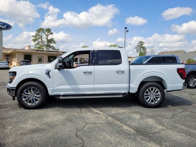2025 Ford F-150 XLT photo 4