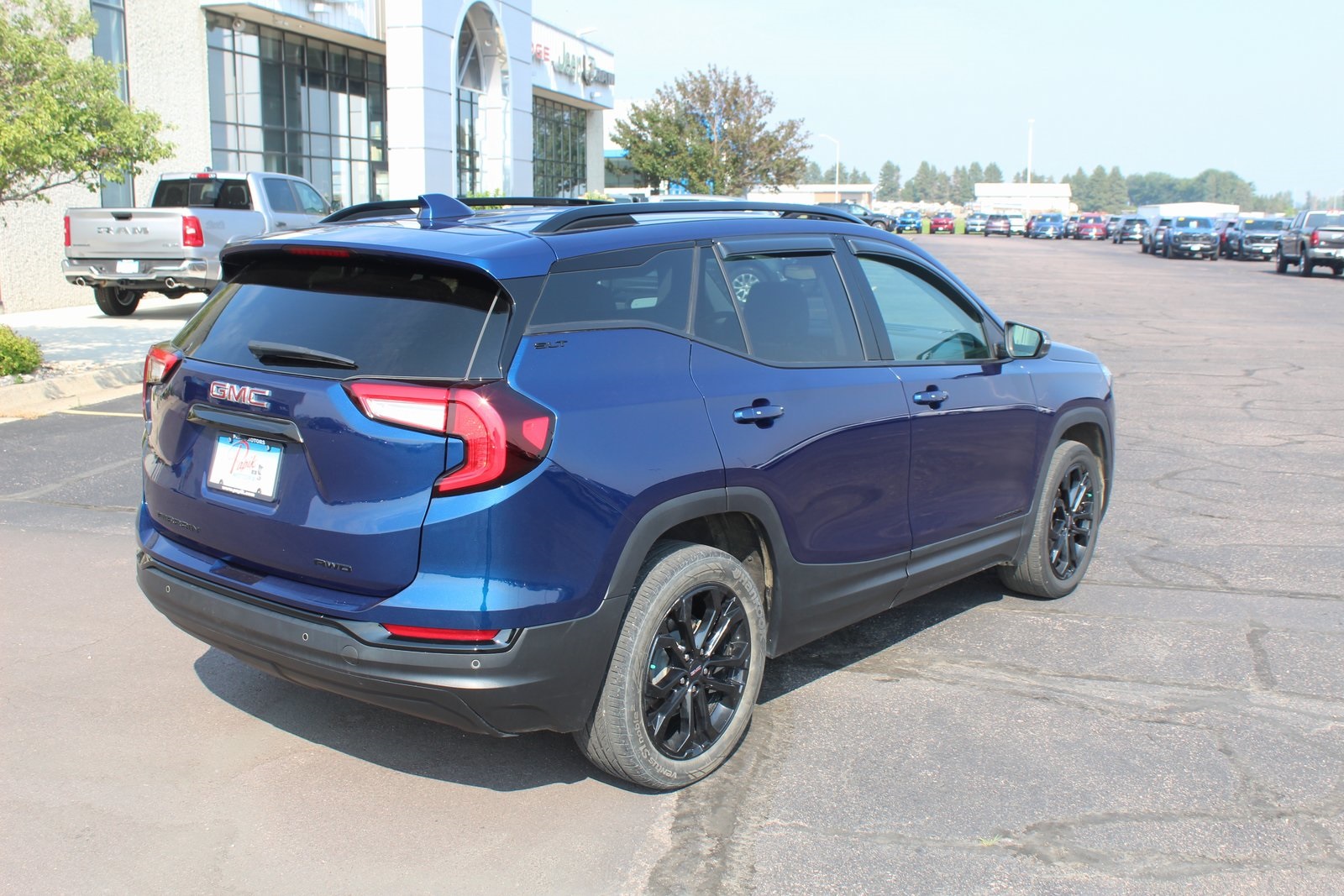 Used 2022 GMC Terrain SLT with VIN 3GKALVEV2NL310694 for sale in Luverne, Minnesota