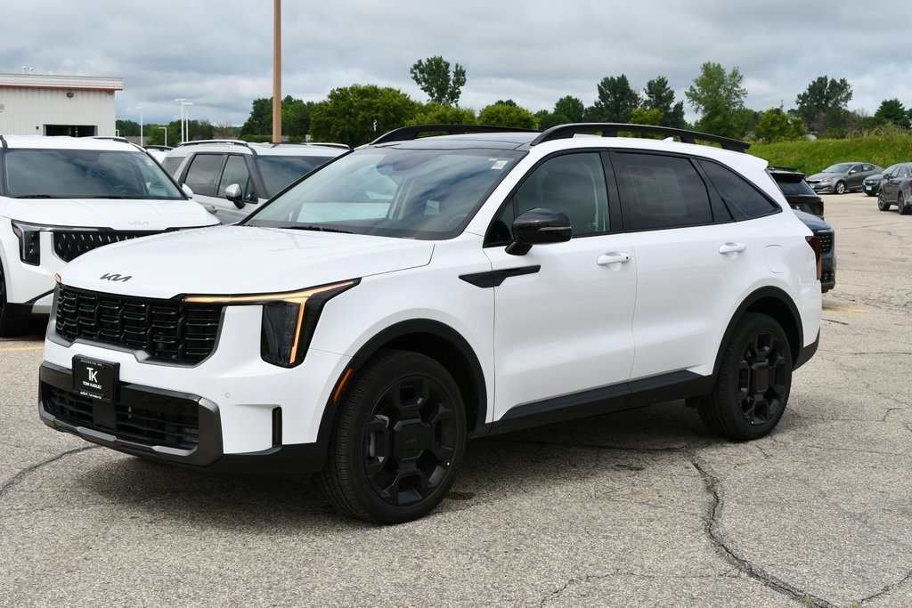 Used 2025 Kia Sorento X-Line EX with VIN 5XYRHDJF8SG322098 for sale in Rochester, Minnesota
