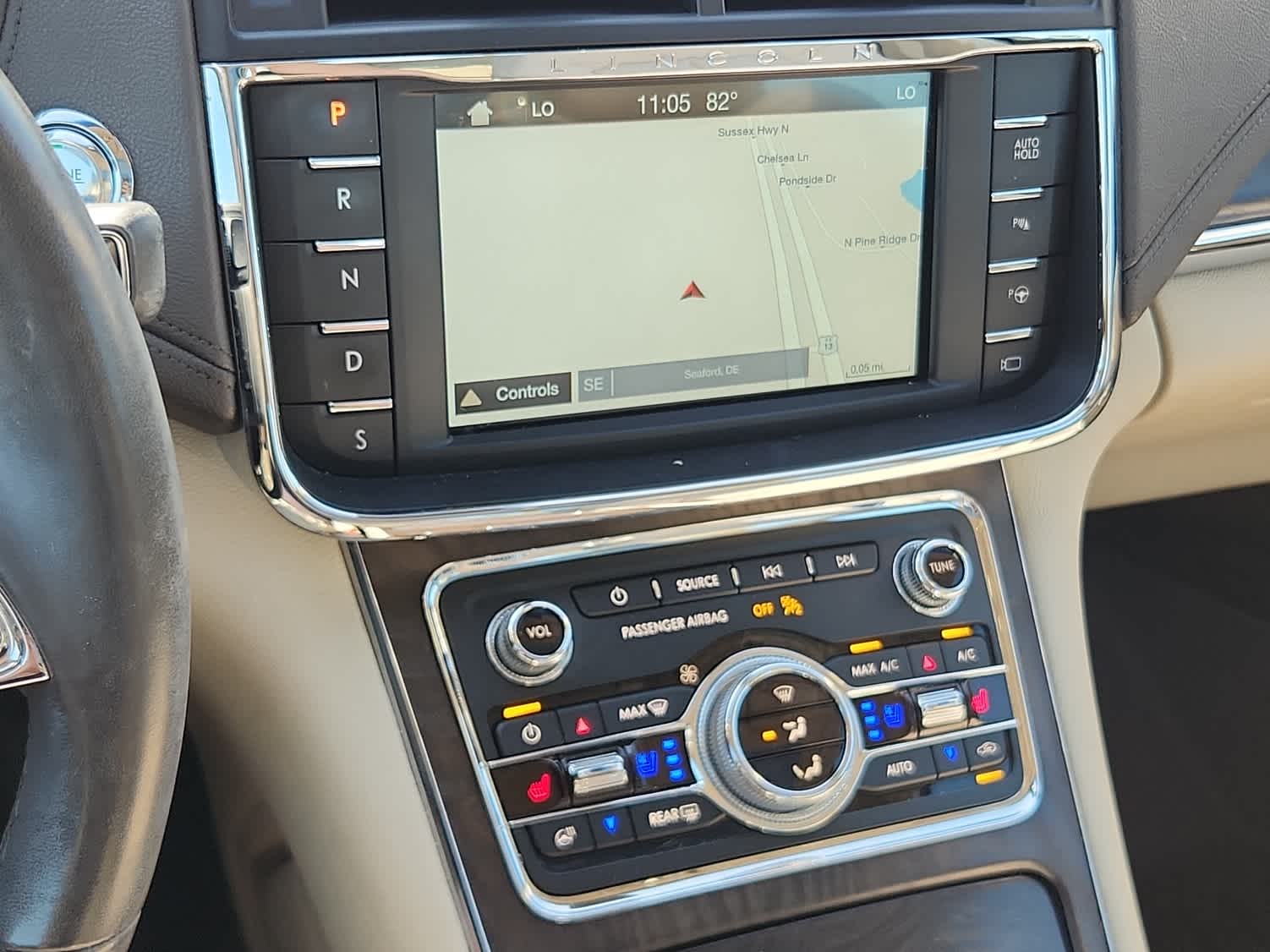 2019 Lincoln Continental Reserve photo 14