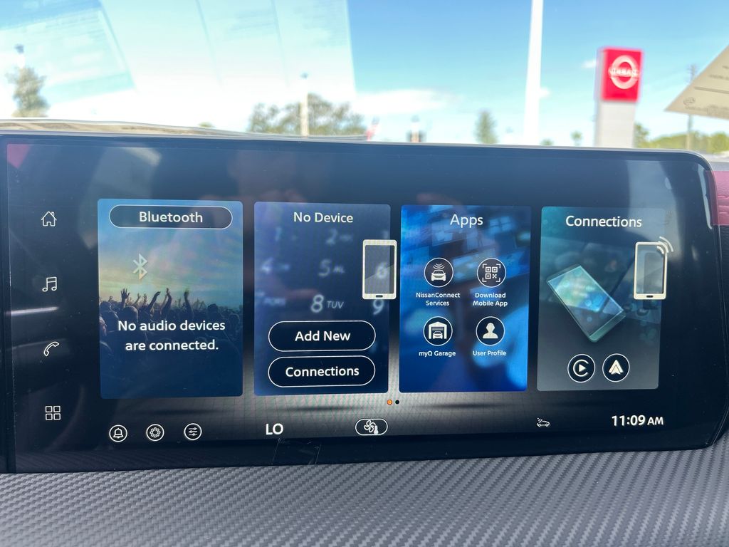 2026 Nissan Kicks SR photo 26