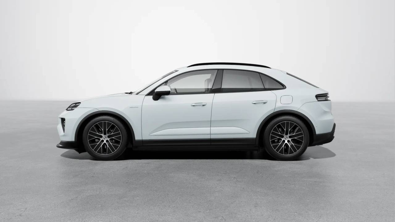 2025 Porsche Macan Electric photo 2