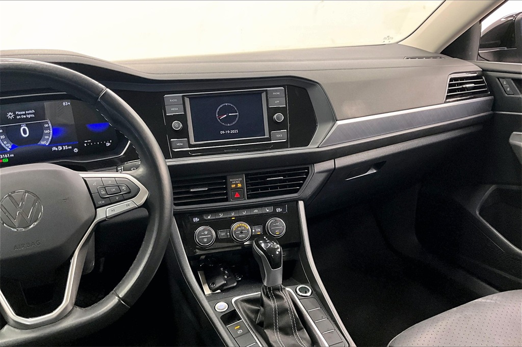 2024 Volkswagen Jetta 1.5T SE photo 3