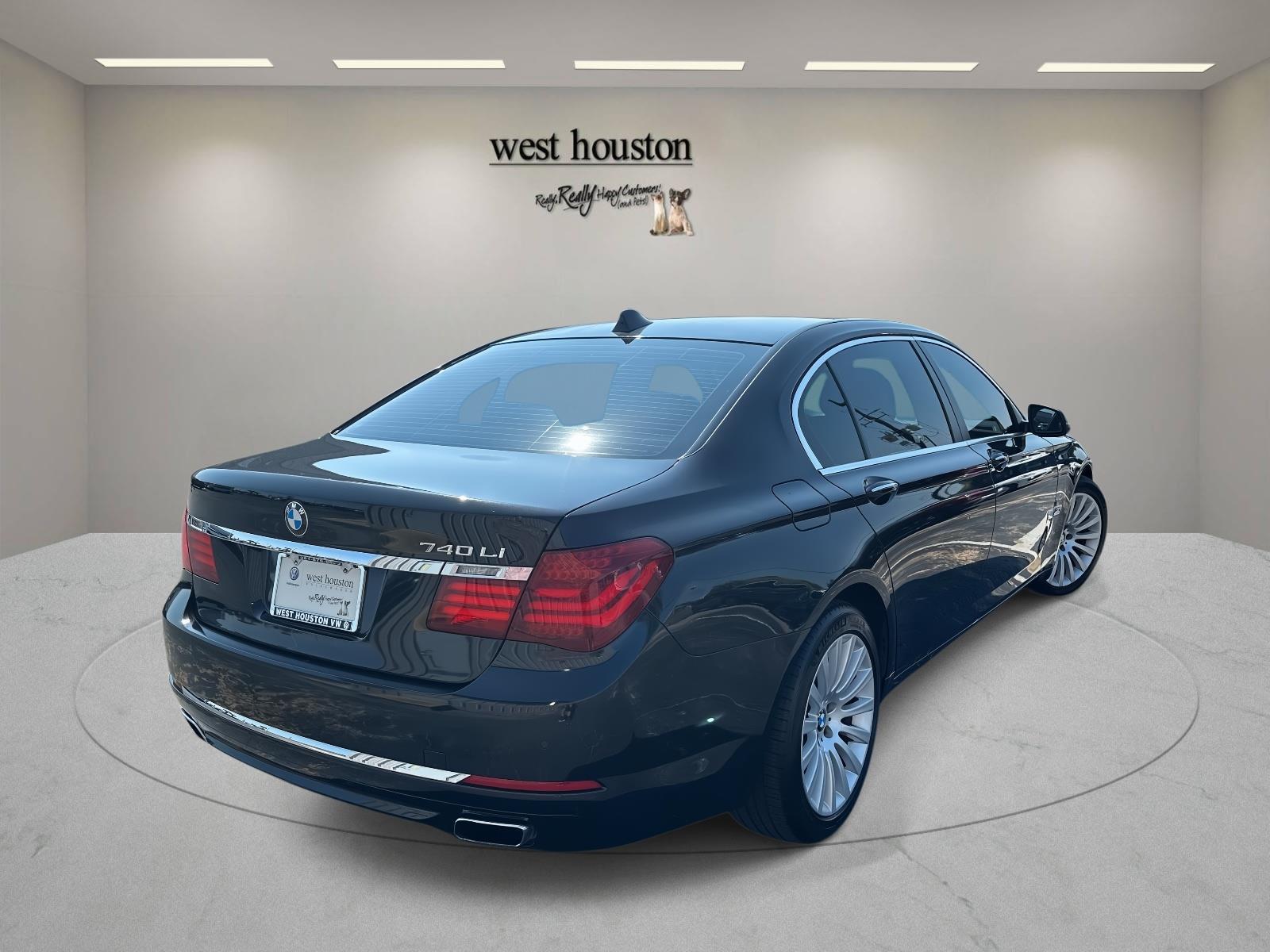 2013 Bmw 740Li Sedan photo 4