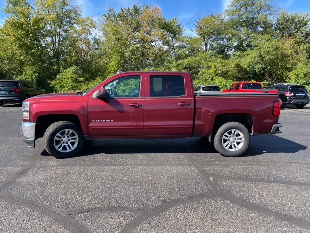 2016 Chevrolet Silverado 1500 LT photo 2