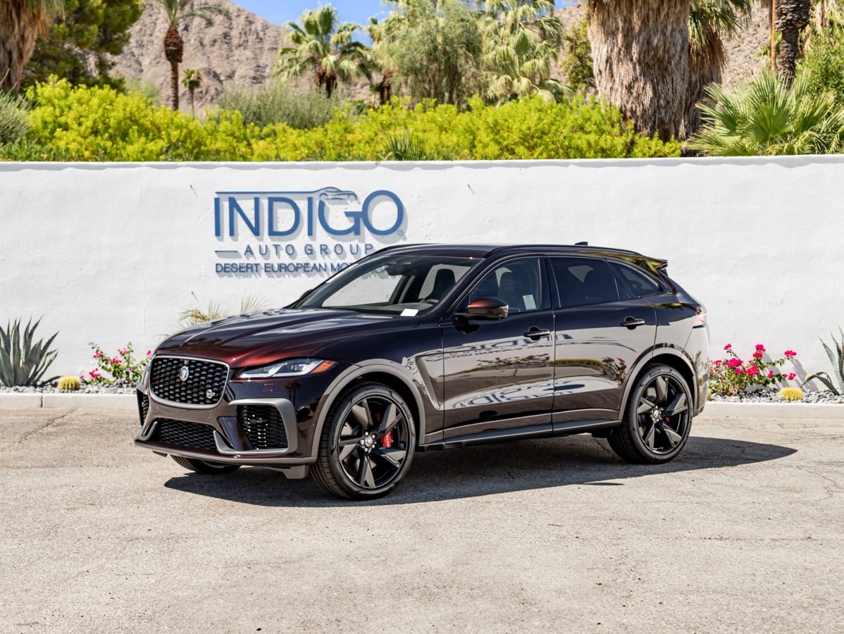 2025 Jaguar F-PACE SVR's photo