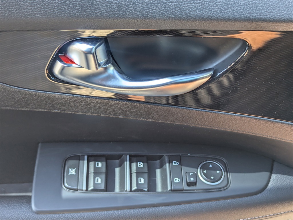 2023 Kia Forte GT-Line photo 8