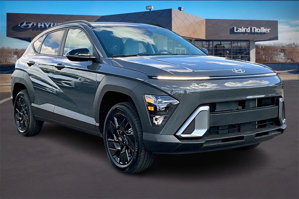 2026 Hyundai Kona SEL photo 2