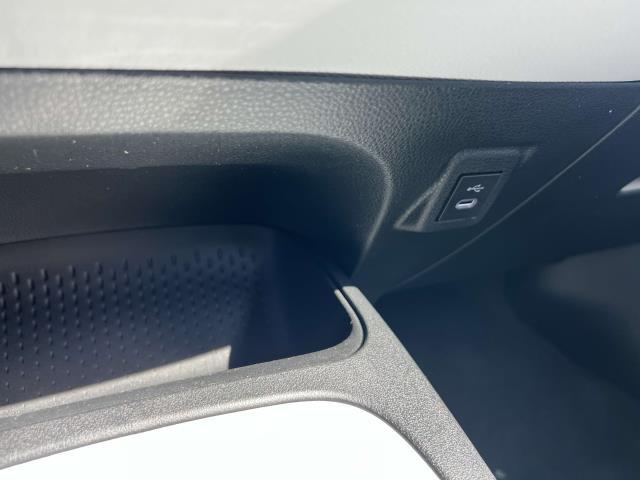 2023 Toyota Corolla SE photo 25