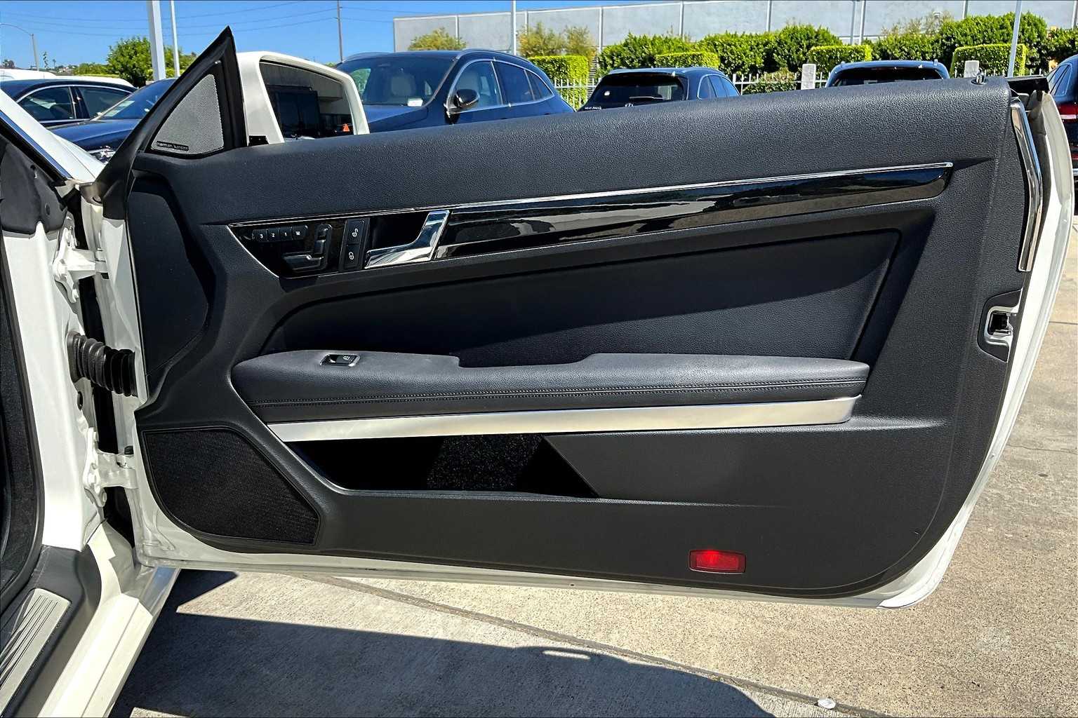 2013 Mercedes Benz E 550 photo 21