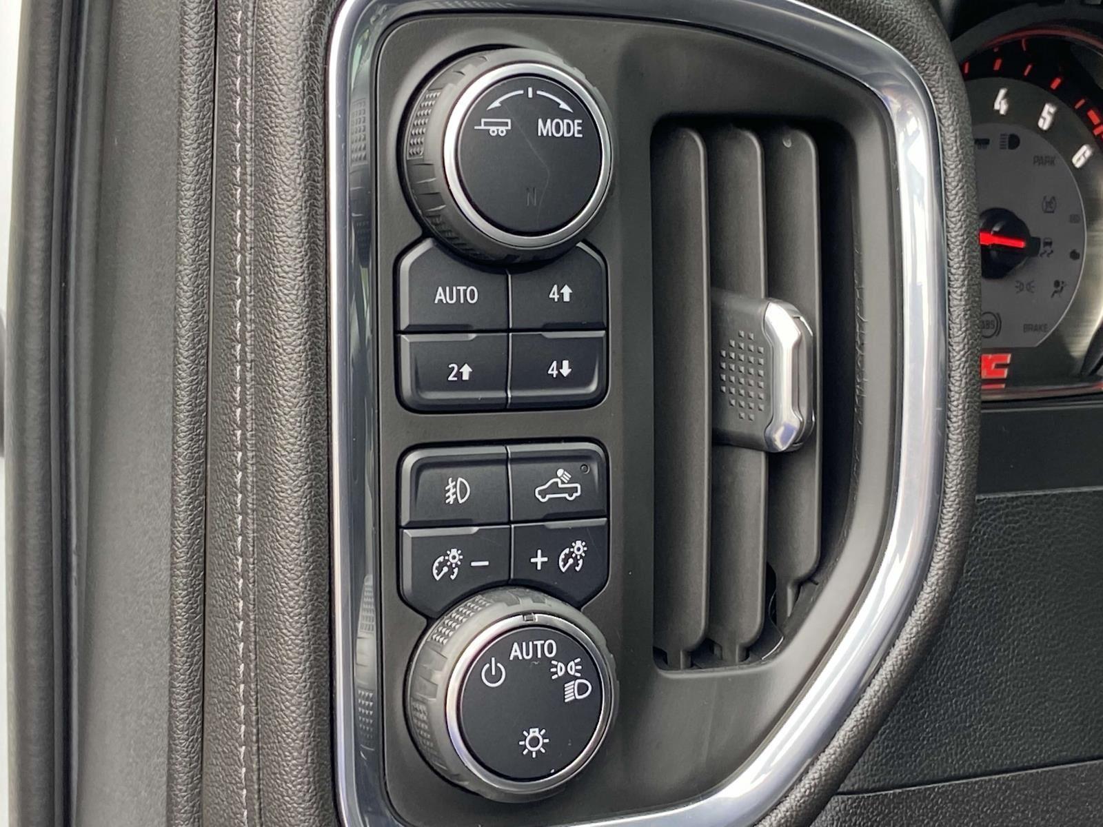 2022 Chevrolet Silverado 1500 RST photo 8